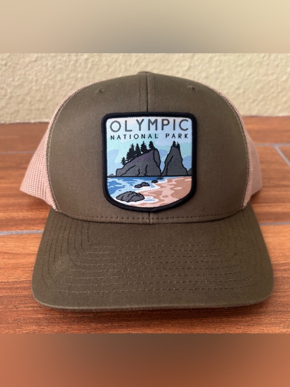 NWOT Olympic National Park Trucker Hat in Moss Green w/ Khaki Mesh Back
